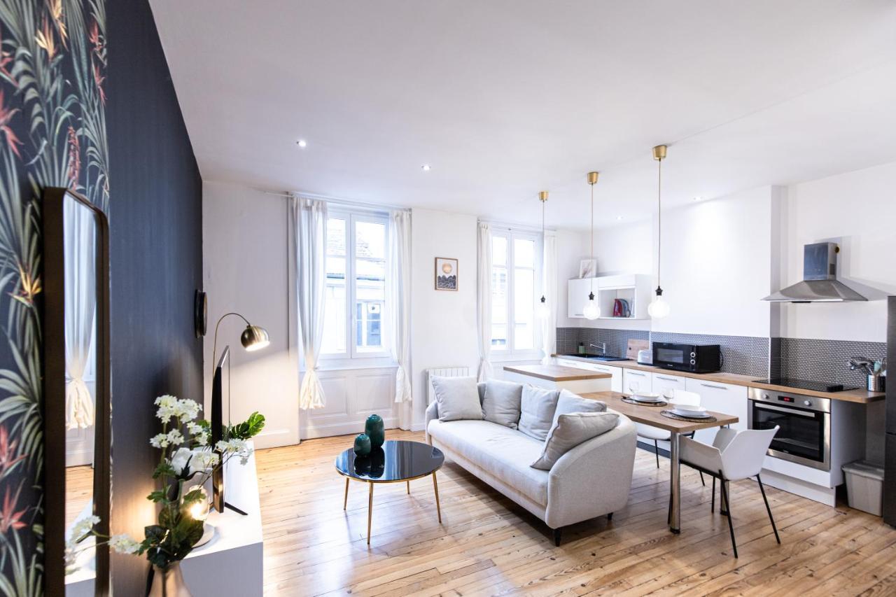 Le Cret - Place Jean Jaures แซงต์-เอเตียน ภายนอก รูปภาพ